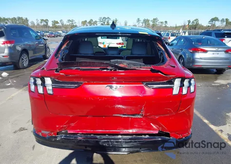 2022 Ford Mustang Mach-E Premium z USA, uszkodzony, nr VIN 3FMTK3SU3NMA23698